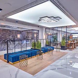 سيركوتيل جران لونا دي جرانادا 4* غرناطة